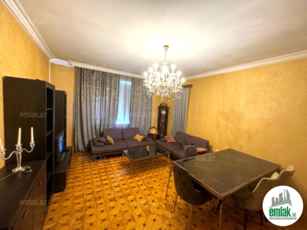 Satılır 4 otaqlı yeni tikili 125 m²