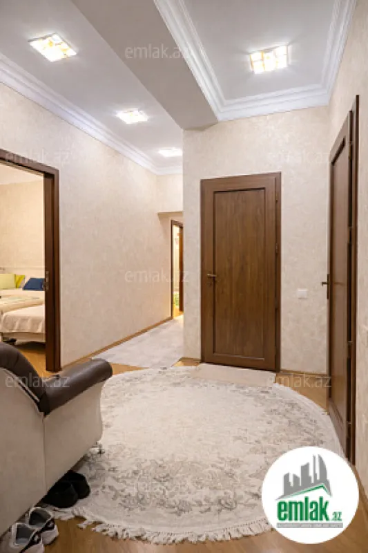 Satılır 2 otaqlı yeni tikili 90 m²