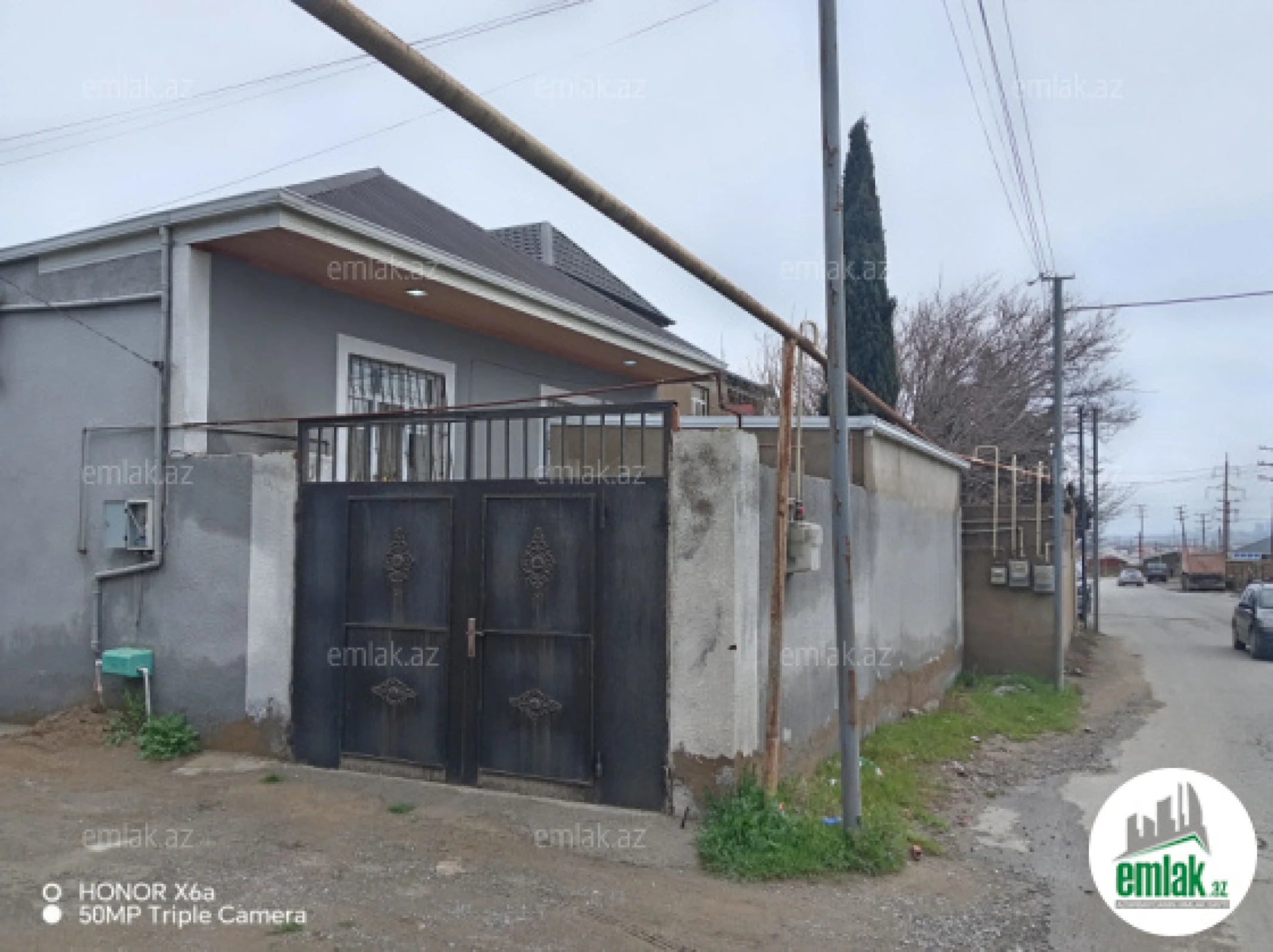 Satılır 2 otaqlı həyət evi 150 m²