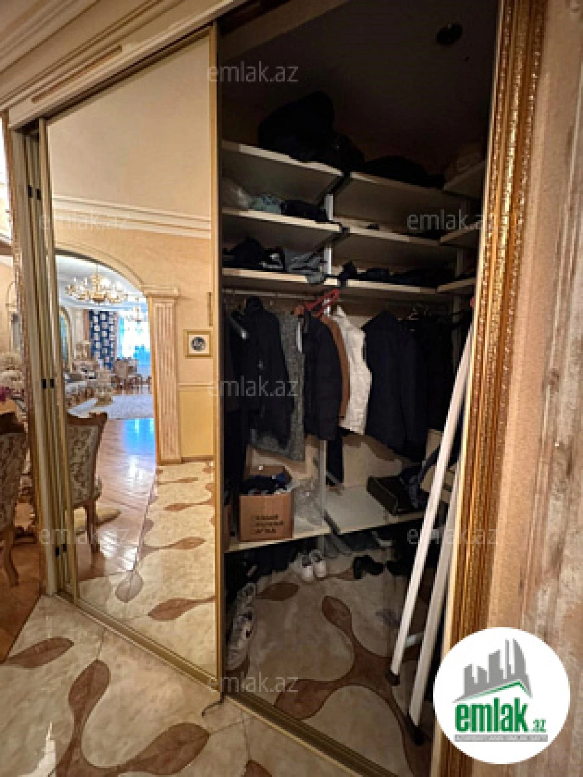 Satılır 4 otaqlı yeni tikili 185 m²