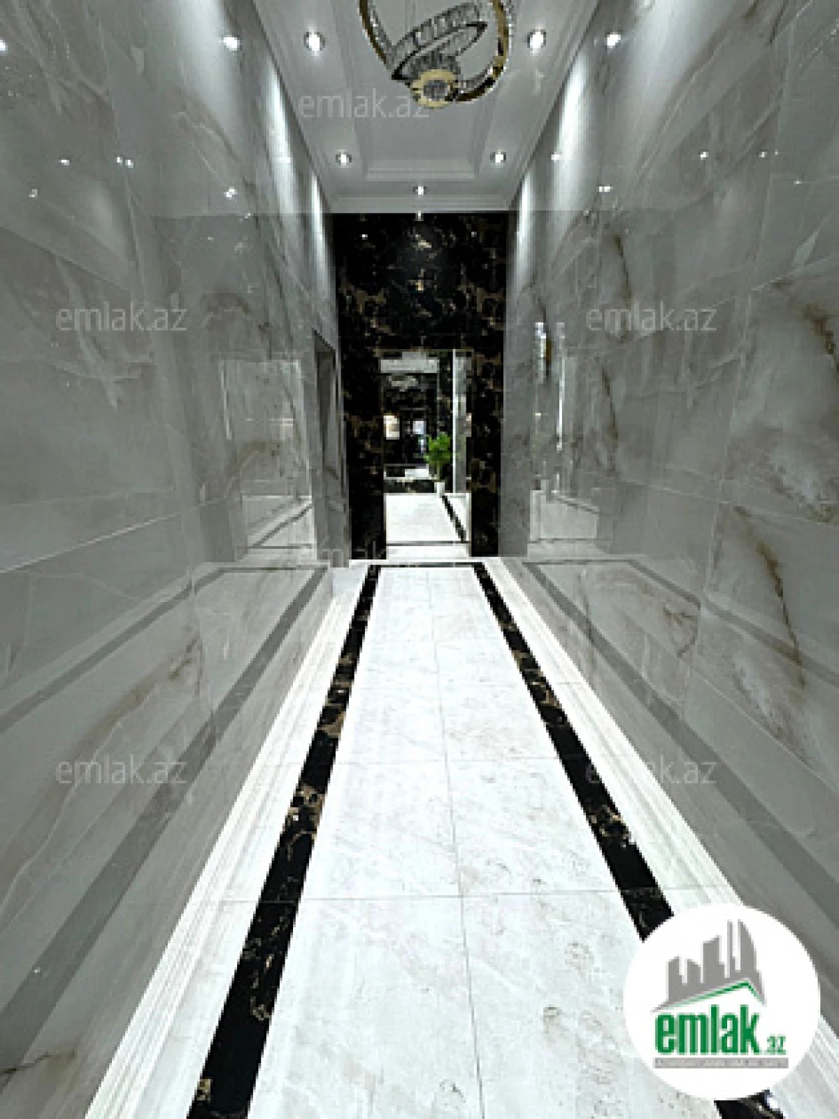 Satılır 4 otaqlı yeni tikili 185 m²