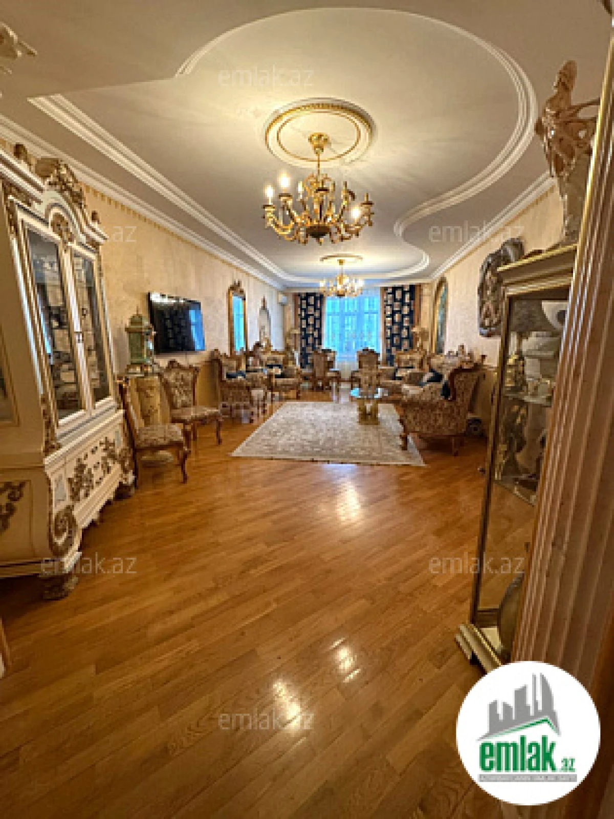 Satılır 4 otaqlı yeni tikili 185 m²