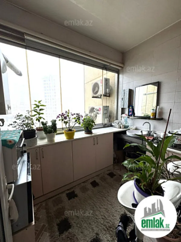 Satılır 4 otaqlı yeni tikili 185 m²