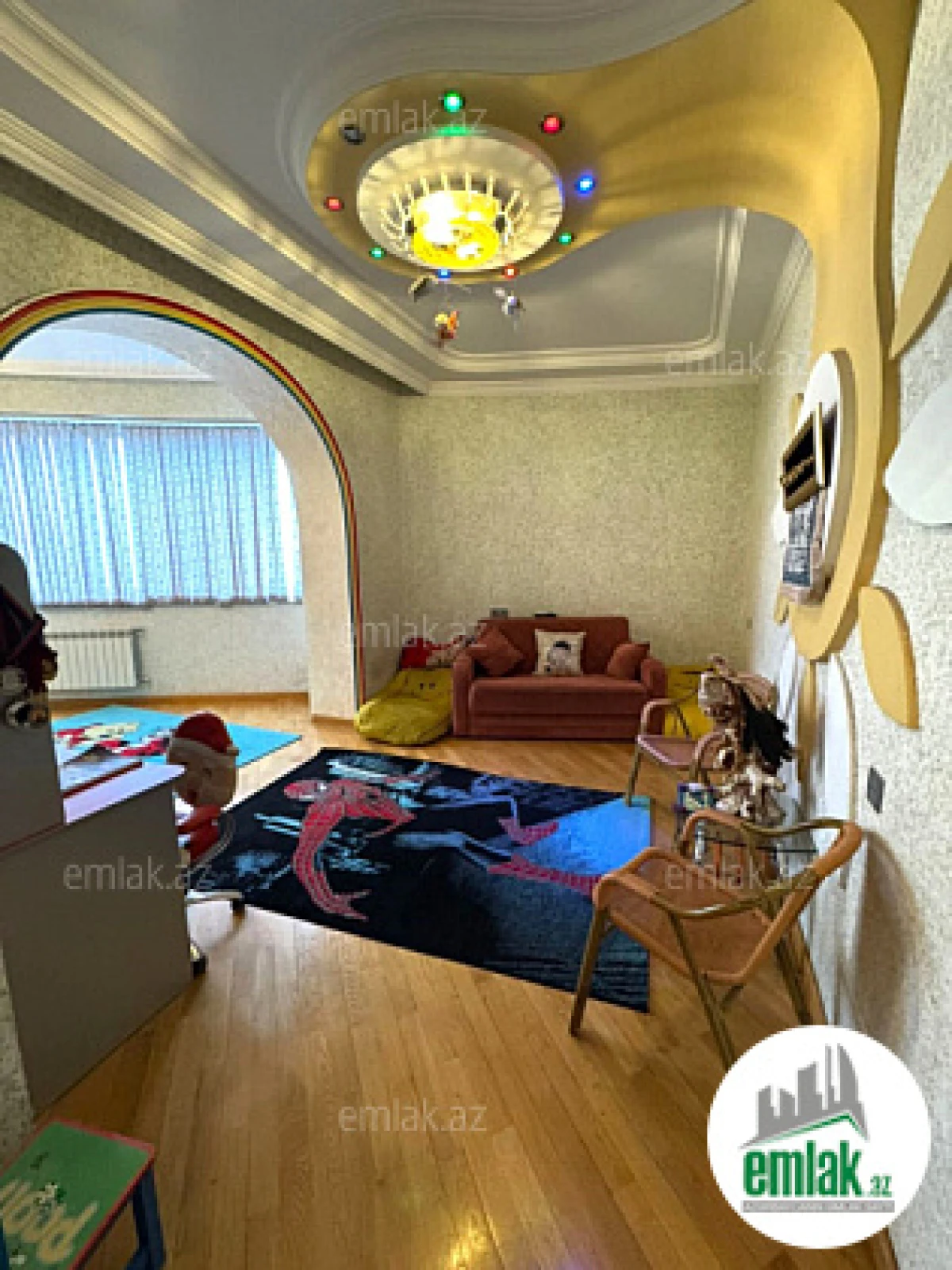 Satılır 4 otaqlı yeni tikili 185 m²