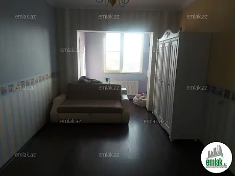 Satılır 3 otaqlı köhnə tikili 80 m²