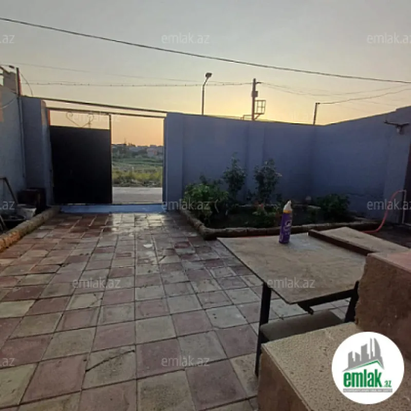 Satılır 3 otaqlı həyət evi 80 m²