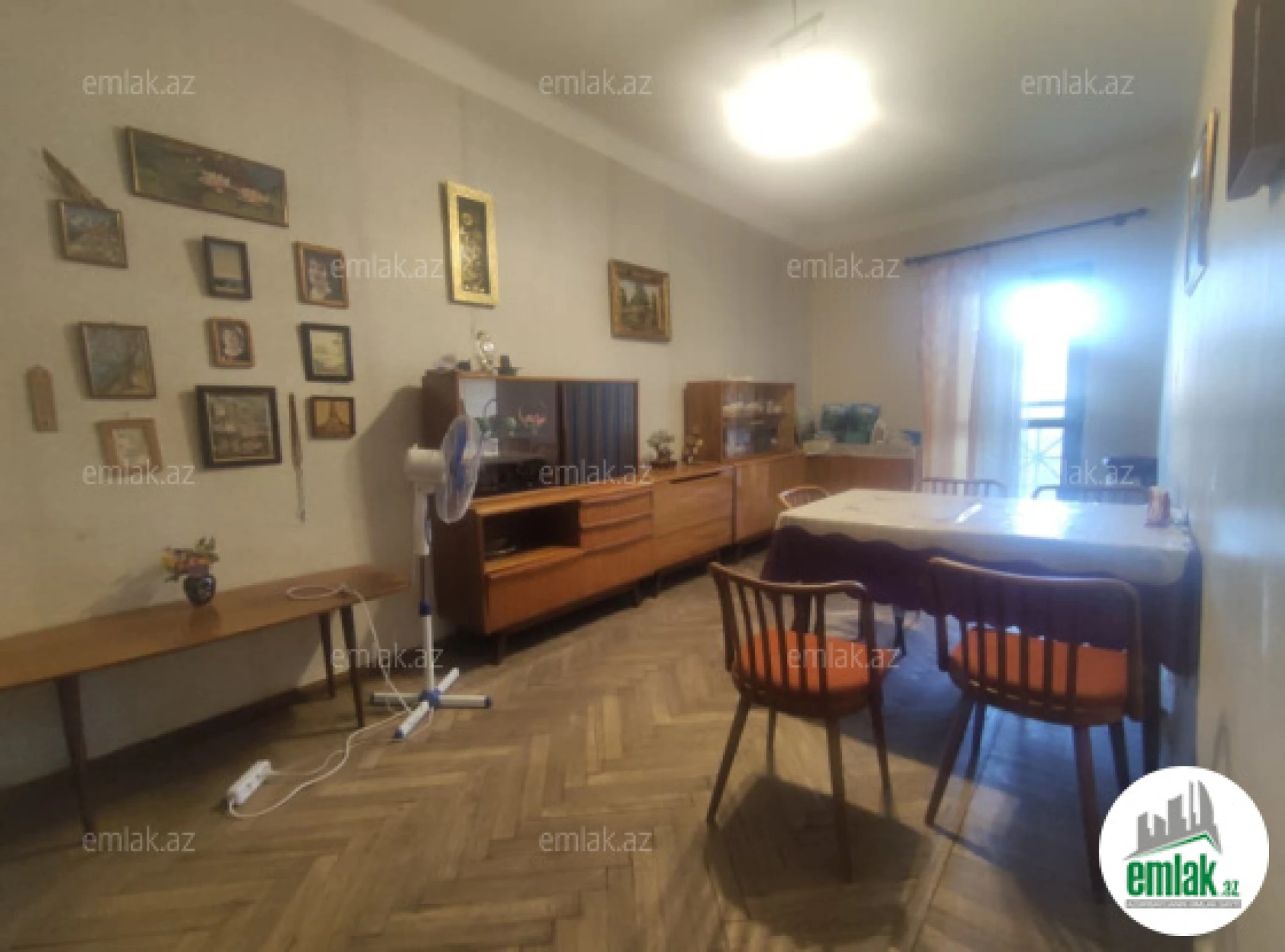 Satılır 2 otaqlı köhnə tikili 80 m²