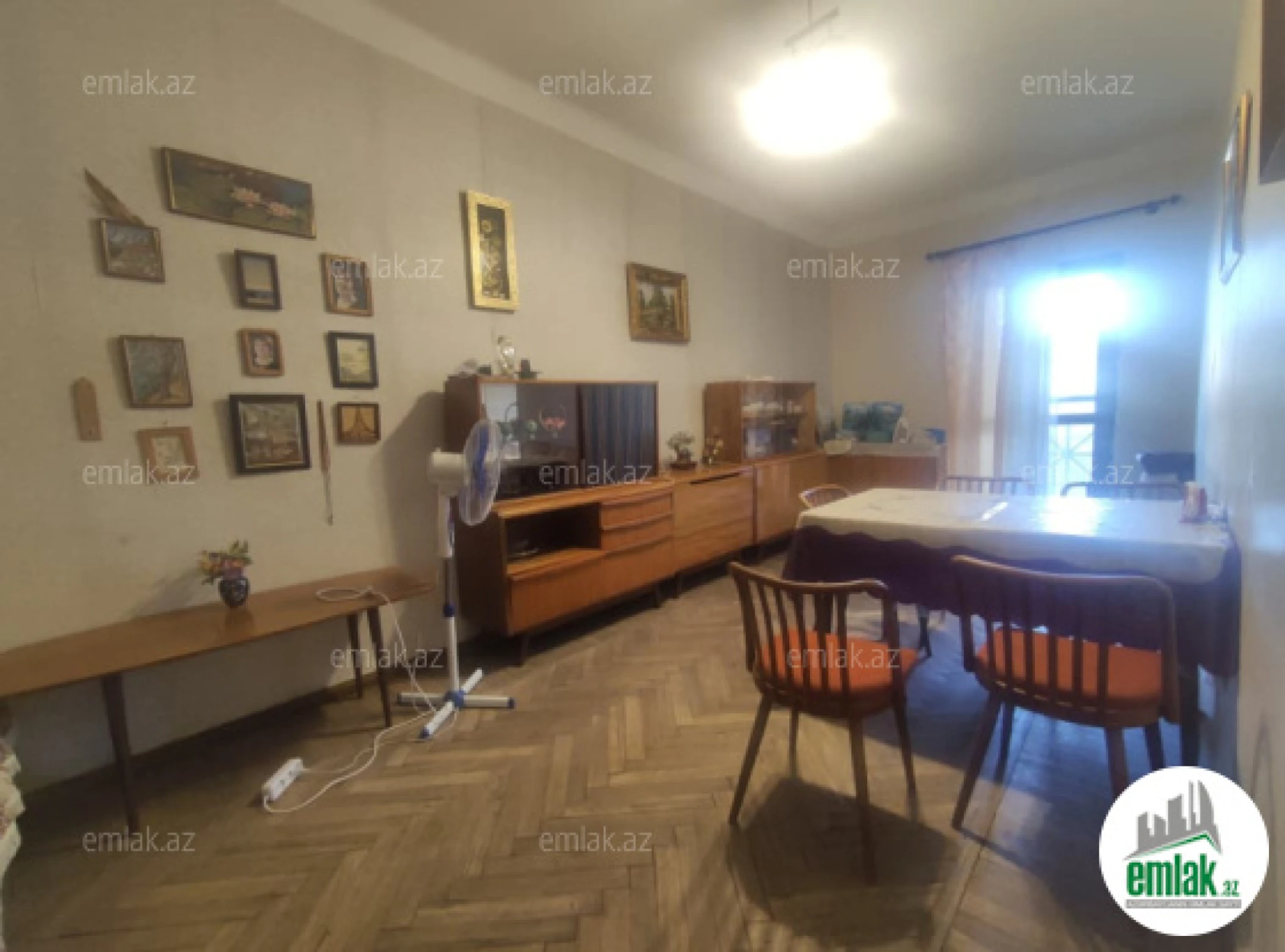 Satılır 2 otaqlı köhnə tikili 80 m²