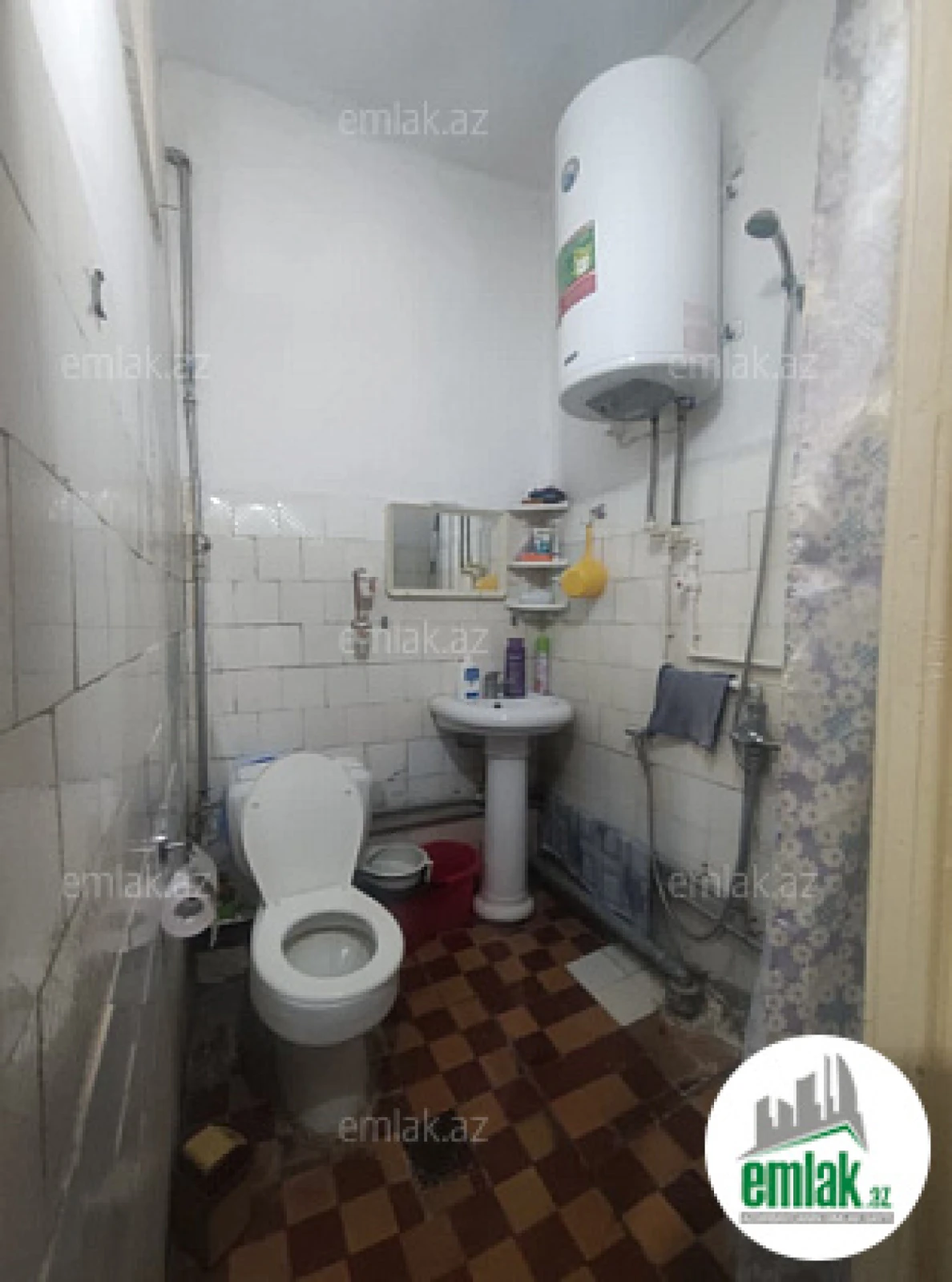 Satılır 2 otaqlı köhnə tikili 80 m²