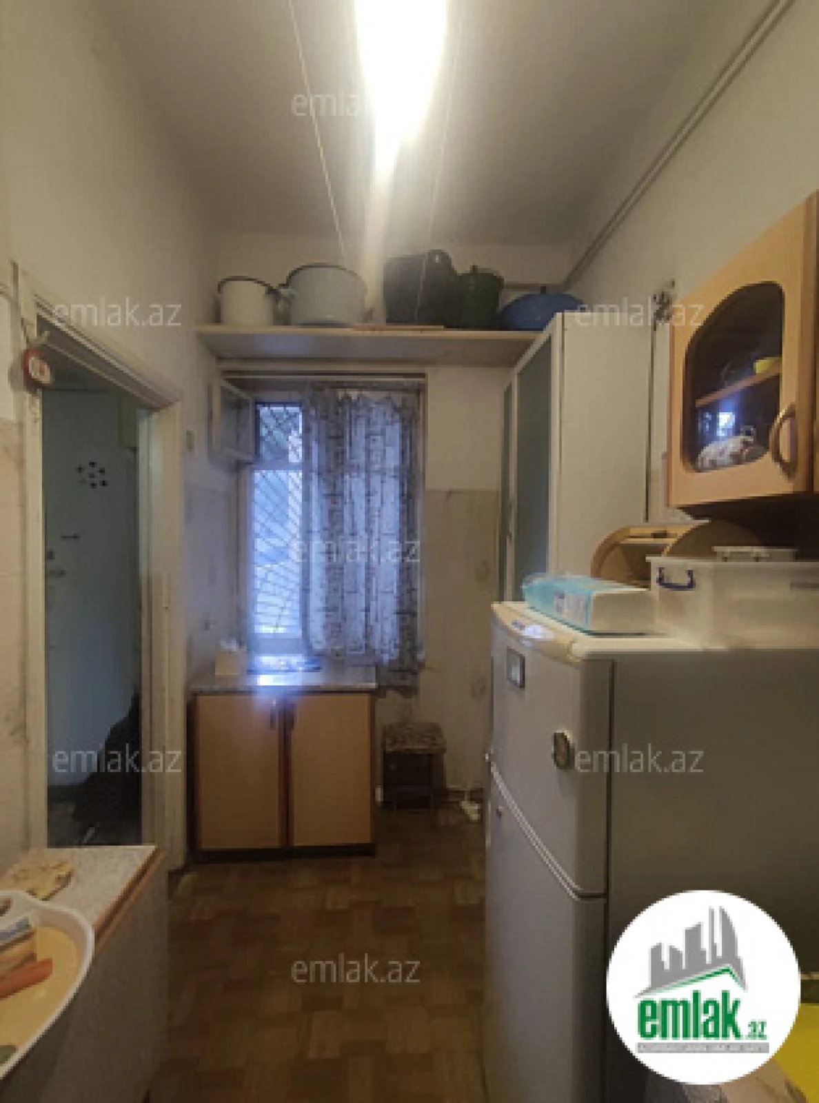 Satılır 2 otaqlı köhnə tikili 80 m²