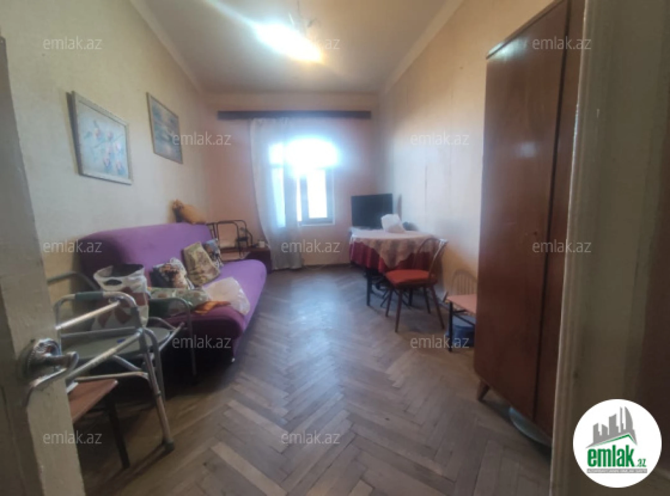 Satılır 2 otaqlı köhnə tikili 80 m²