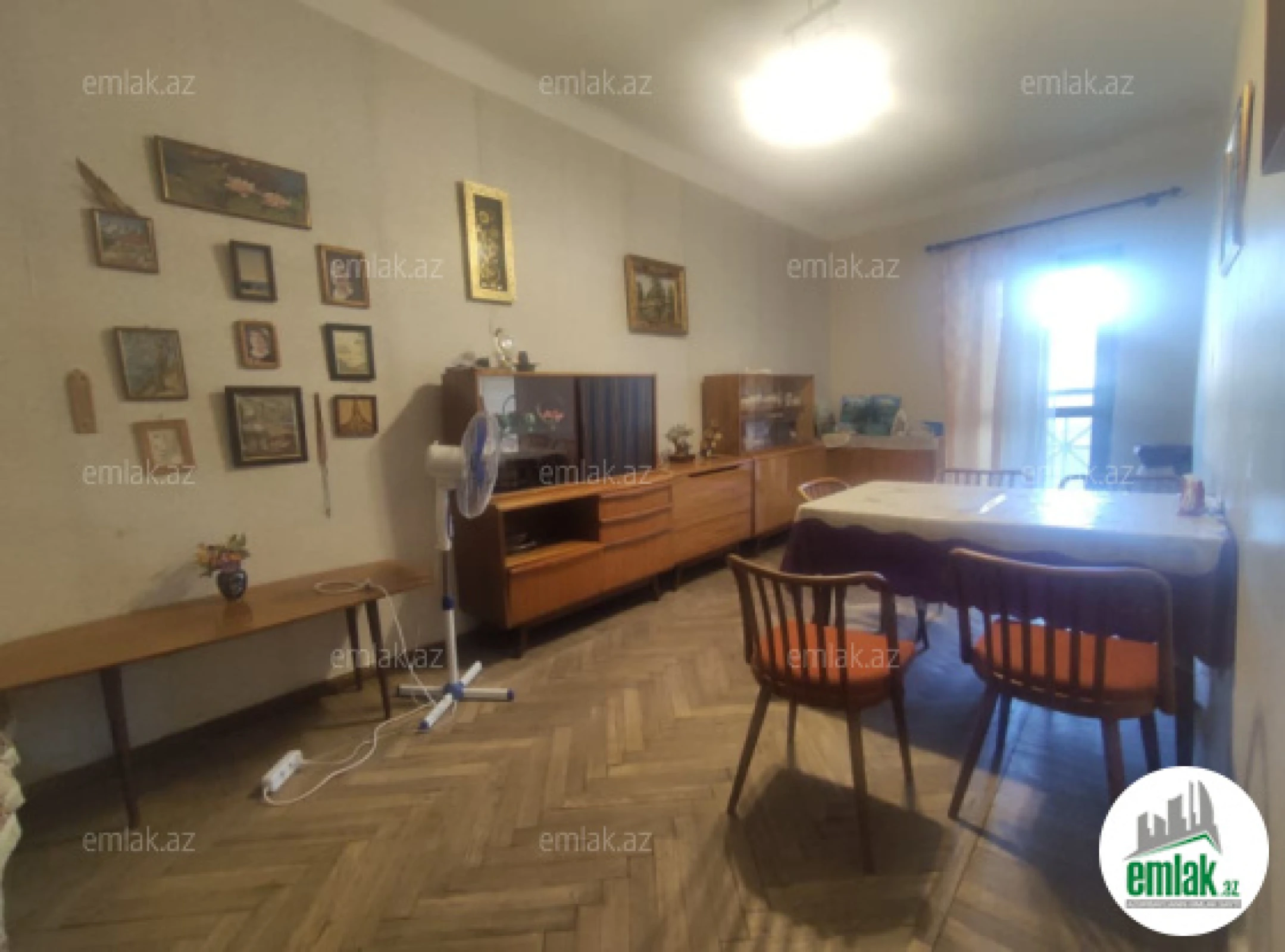 Satılır 2 otaqlı köhnə tikili 80 m²