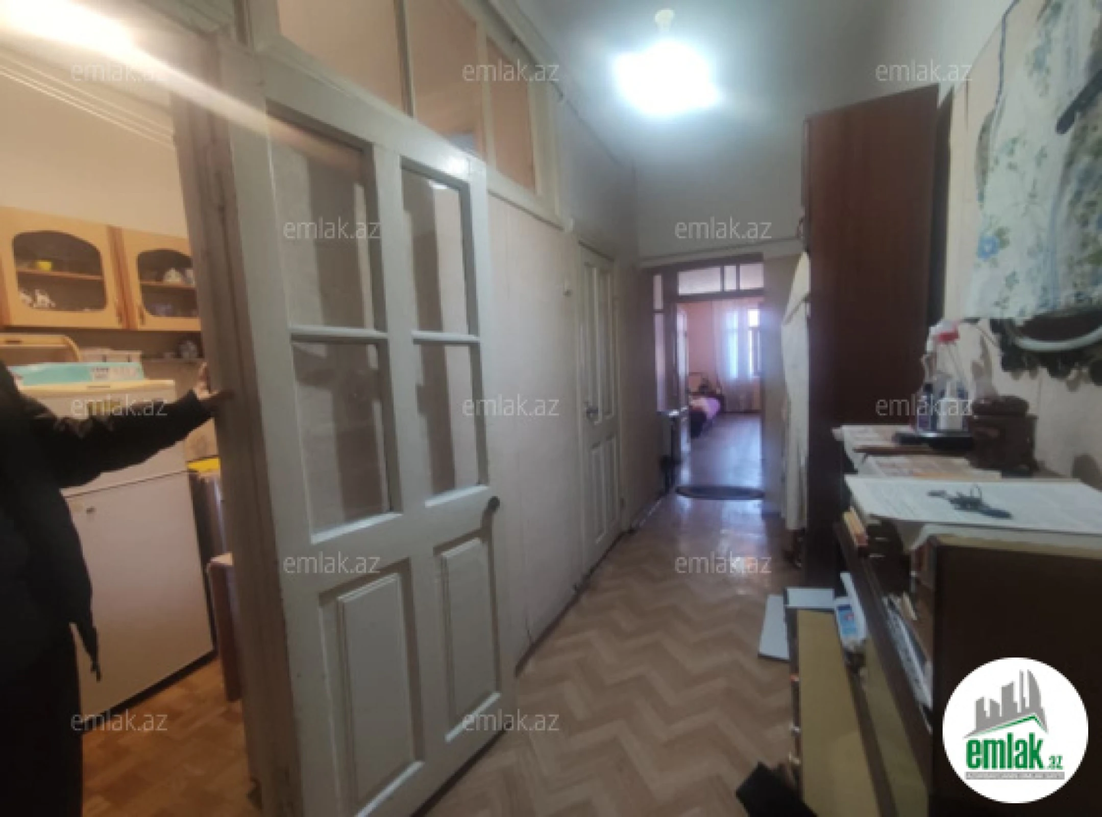 Satılır 2 otaqlı köhnə tikili 80 m²