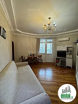 Satılır 2 otaqlı köhnə tikili 38 m² — Bakı 2 otaq 38.00 m²