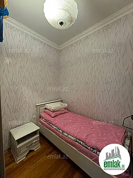 Satılır 2 otaqlı köhnə tikili 38 m²