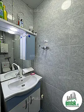 Satılır 2 otaqlı köhnə tikili 38 m²