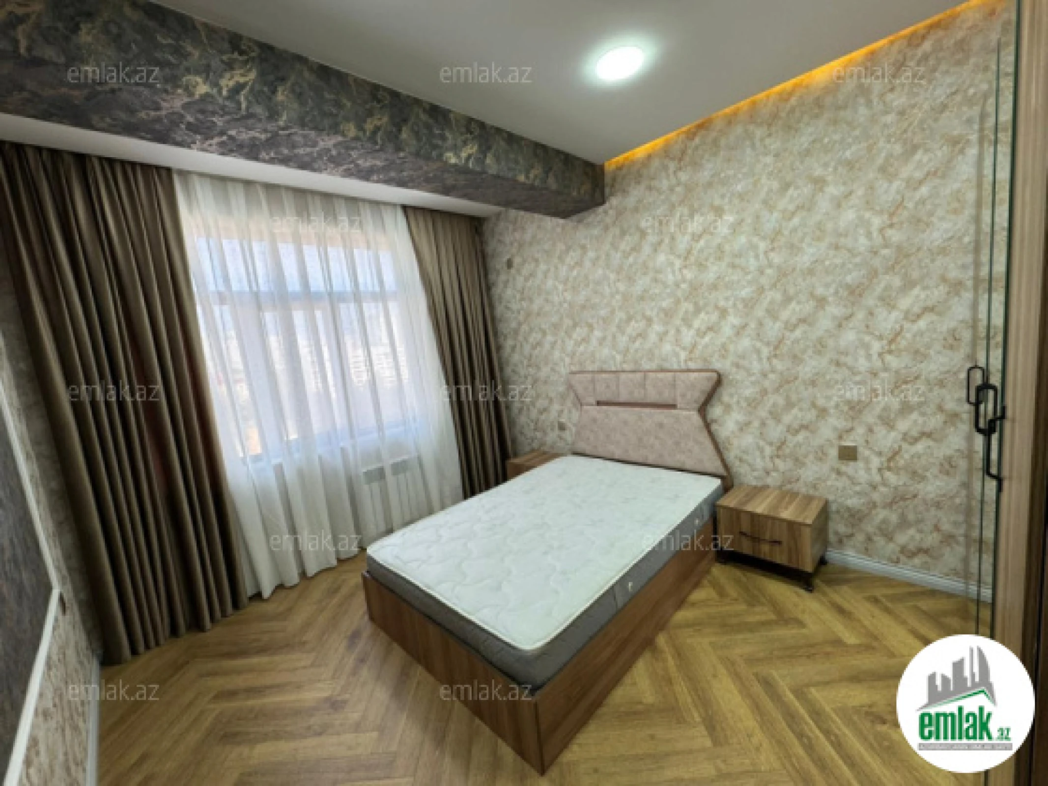 Satılır 2 otaqlı yeni tikili 71 m²