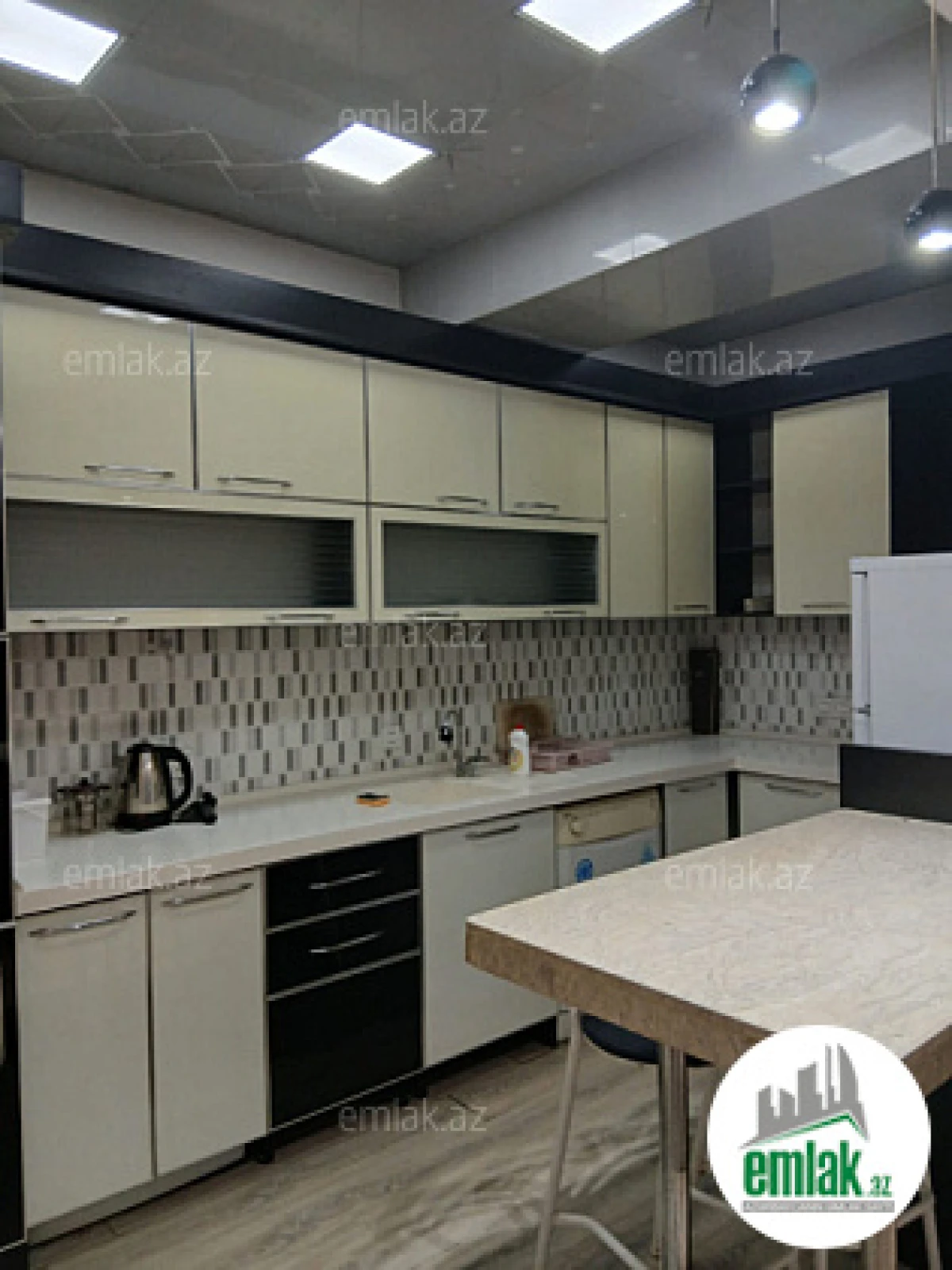 Satılır 3 otaqlı yeni tikili 103 m²