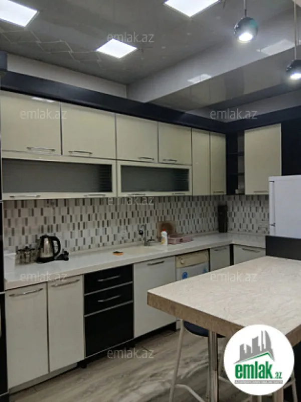 Satılır 3 otaqlı yeni tikili 103 m²