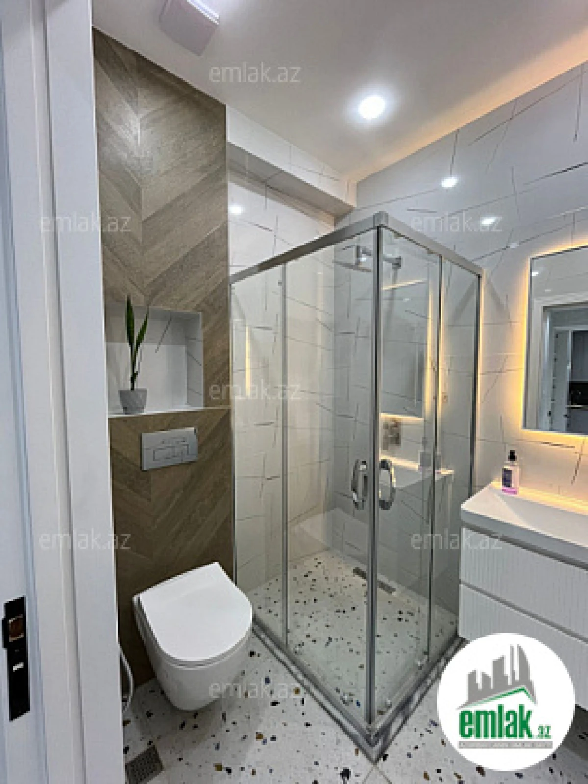 Satılır 3 otaqlı yeni tikili 78 m²