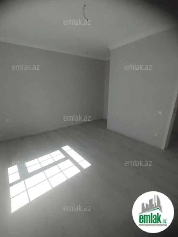 Satılır 4 otaqlı həyət evi 155 m²