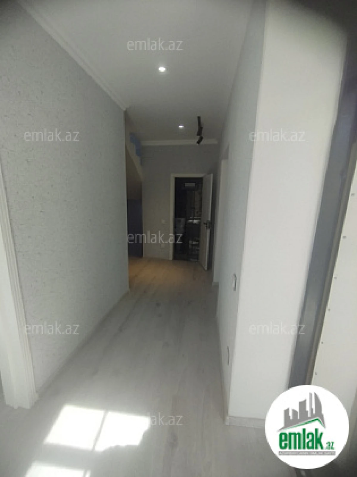Satılır 4 otaqlı həyət evi 155 m²