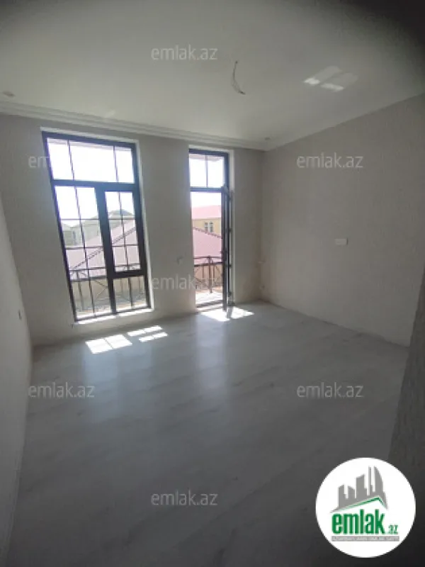 Satılır 4 otaqlı həyət evi 155 m²