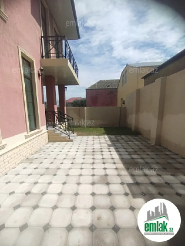 Satılır 4 otaqlı həyət evi 155 m²