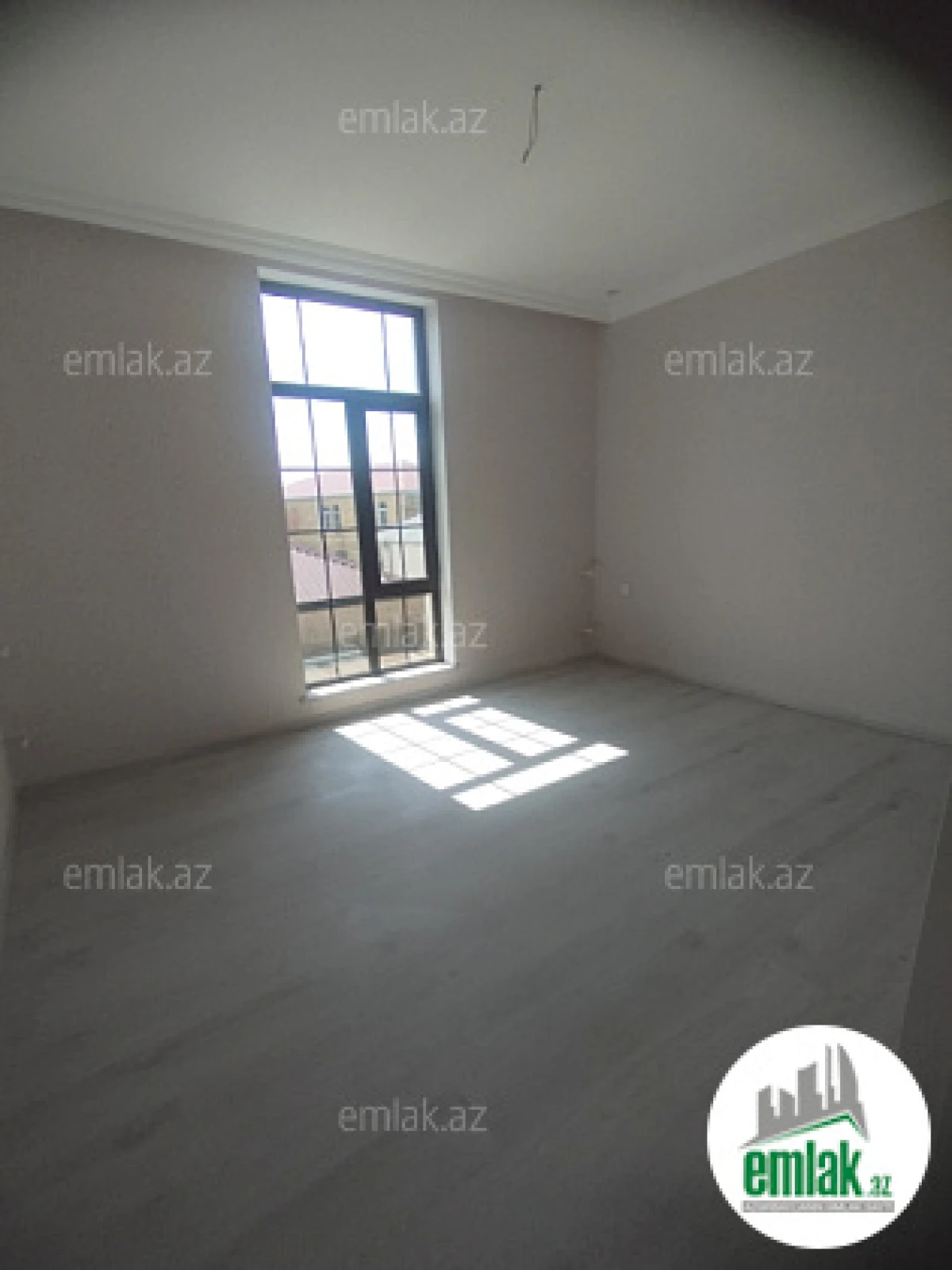 Satılır 4 otaqlı həyət evi 155 m²