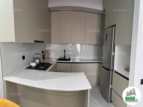 Satılır 3 otaqlı yeni tikili 80 m²