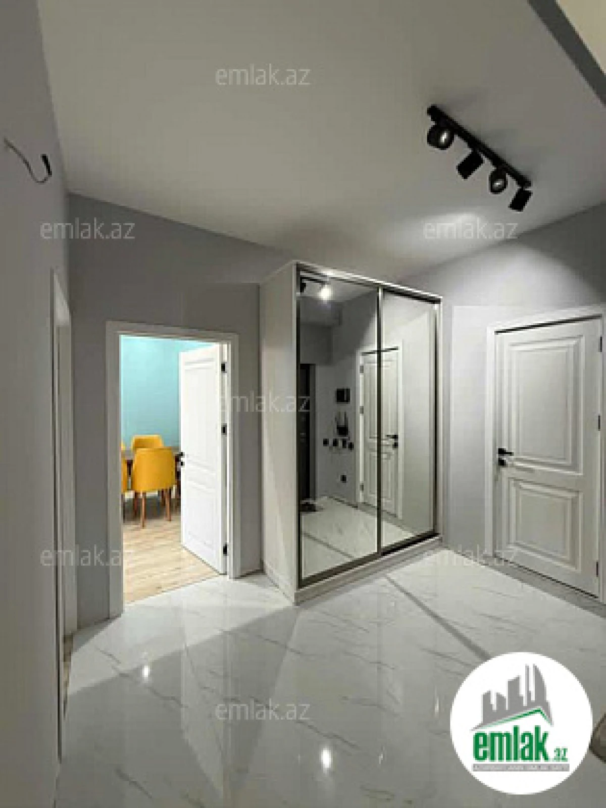 Satılır 3 otaqlı yeni tikili 80 m²