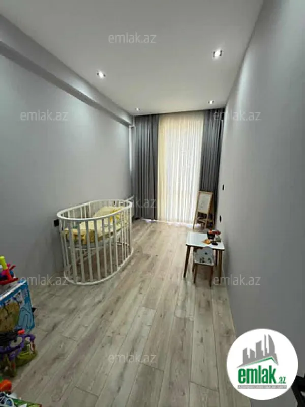 Satılır 3 otaqlı yeni tikili 80 m²