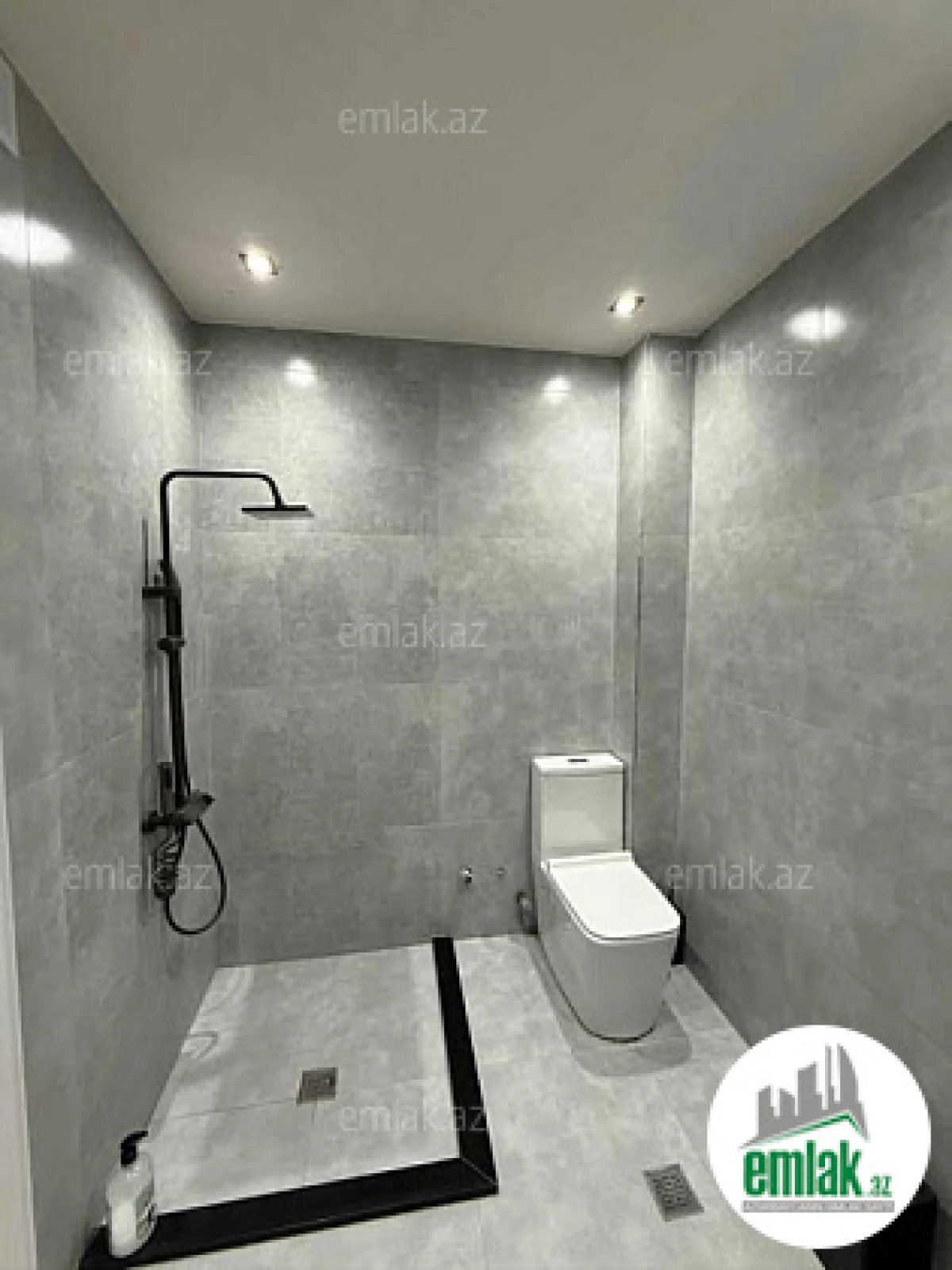 Satılır 3 otaqlı yeni tikili 80 m²