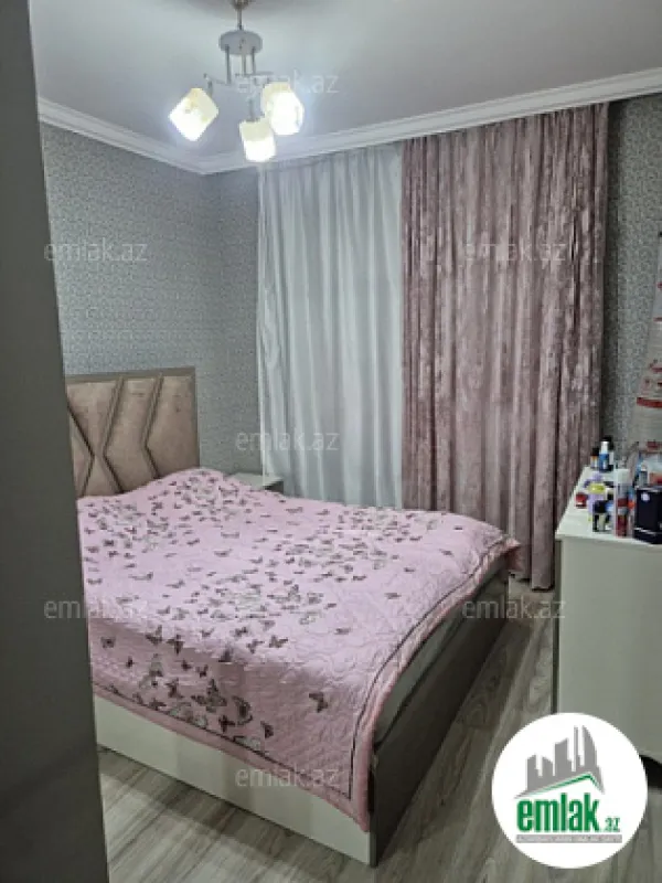 Satılır 2 otaqlı köhnə tikili 55 m²
