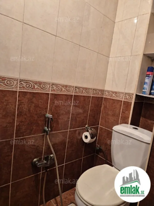 Satılır 2 otaqlı köhnə tikili 55 m²