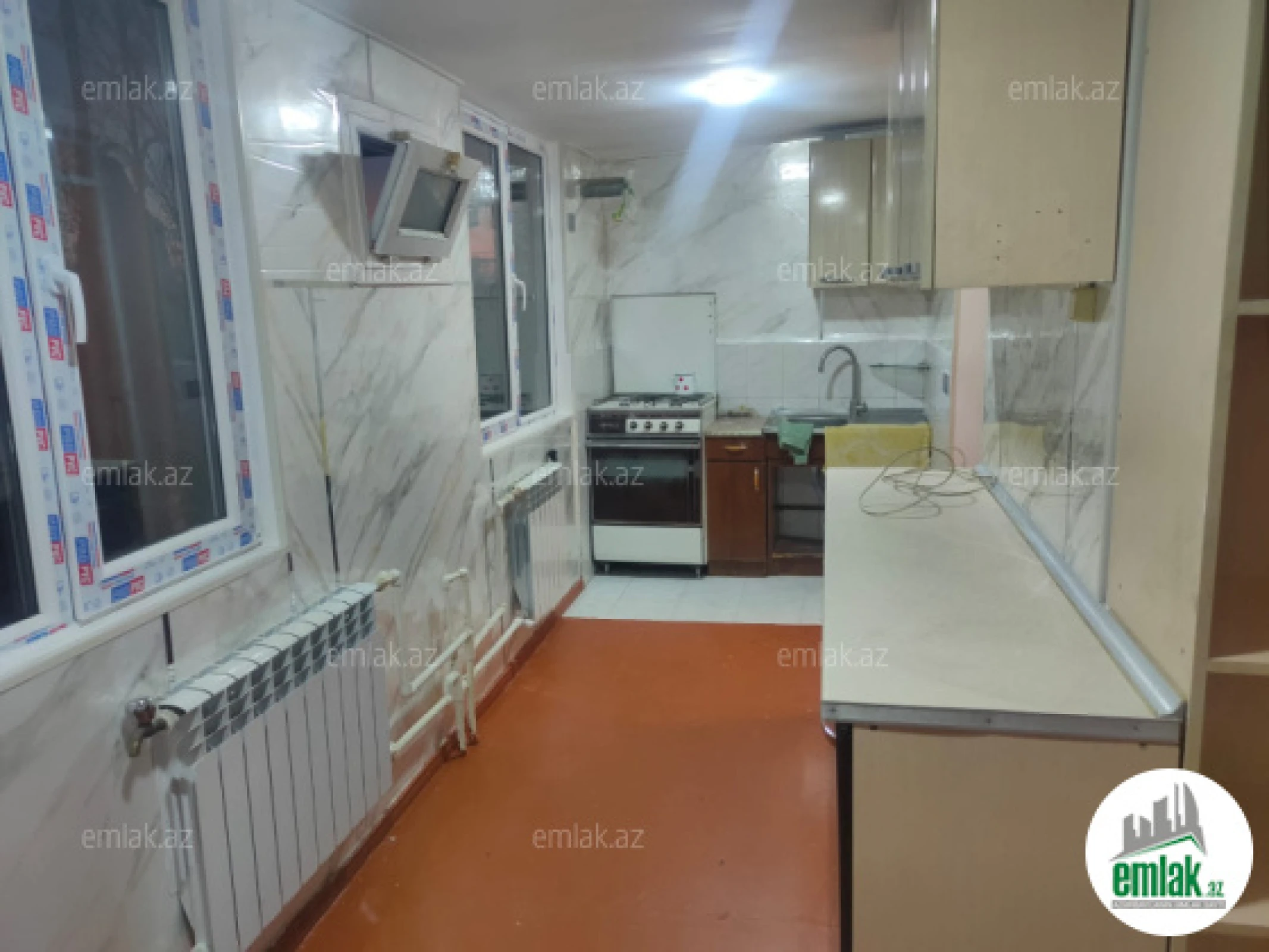 Satılır 2 otaqlı köhnə tikili 44 m²
