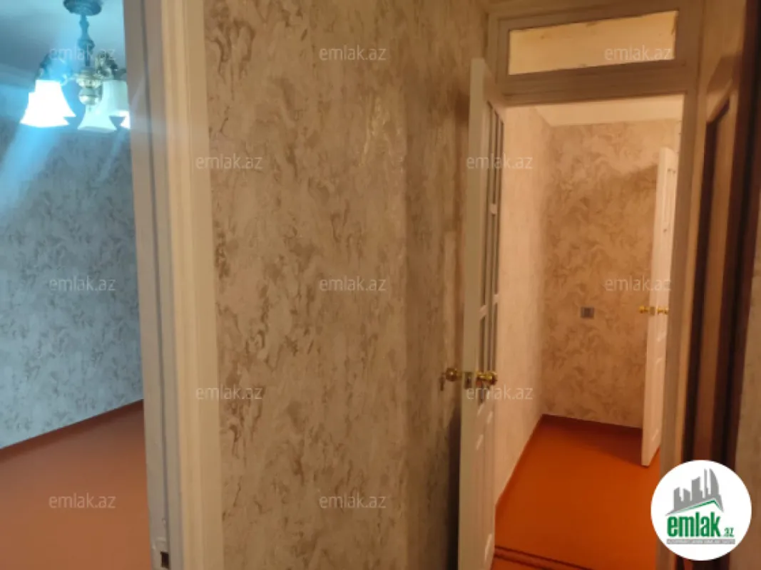Satılır 2 otaqlı köhnə tikili 44 m²