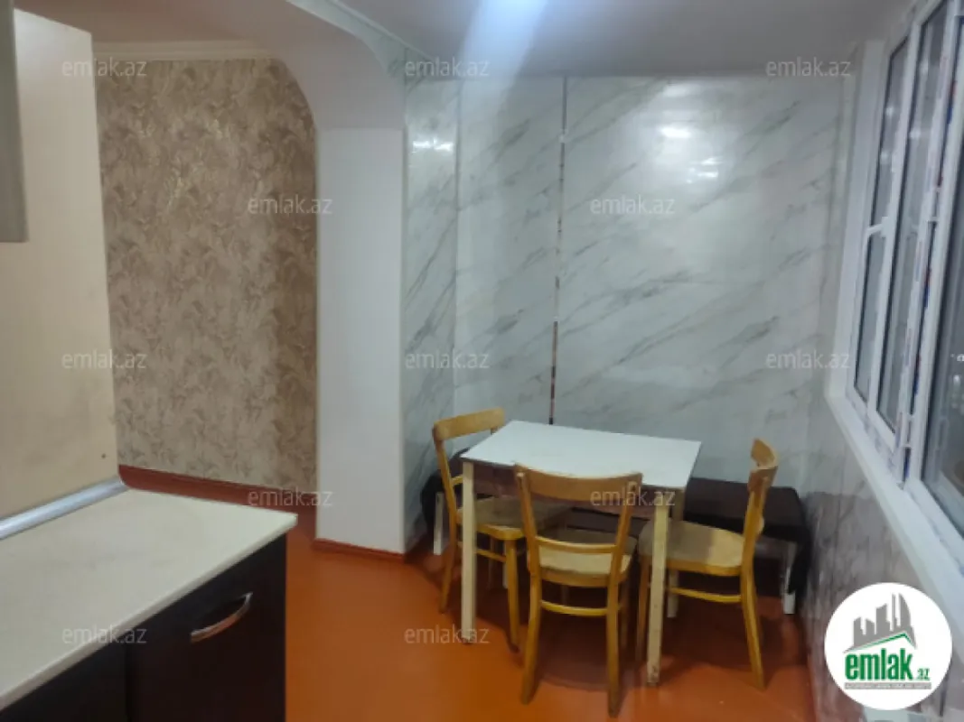 Satılır 2 otaqlı köhnə tikili 44 m²