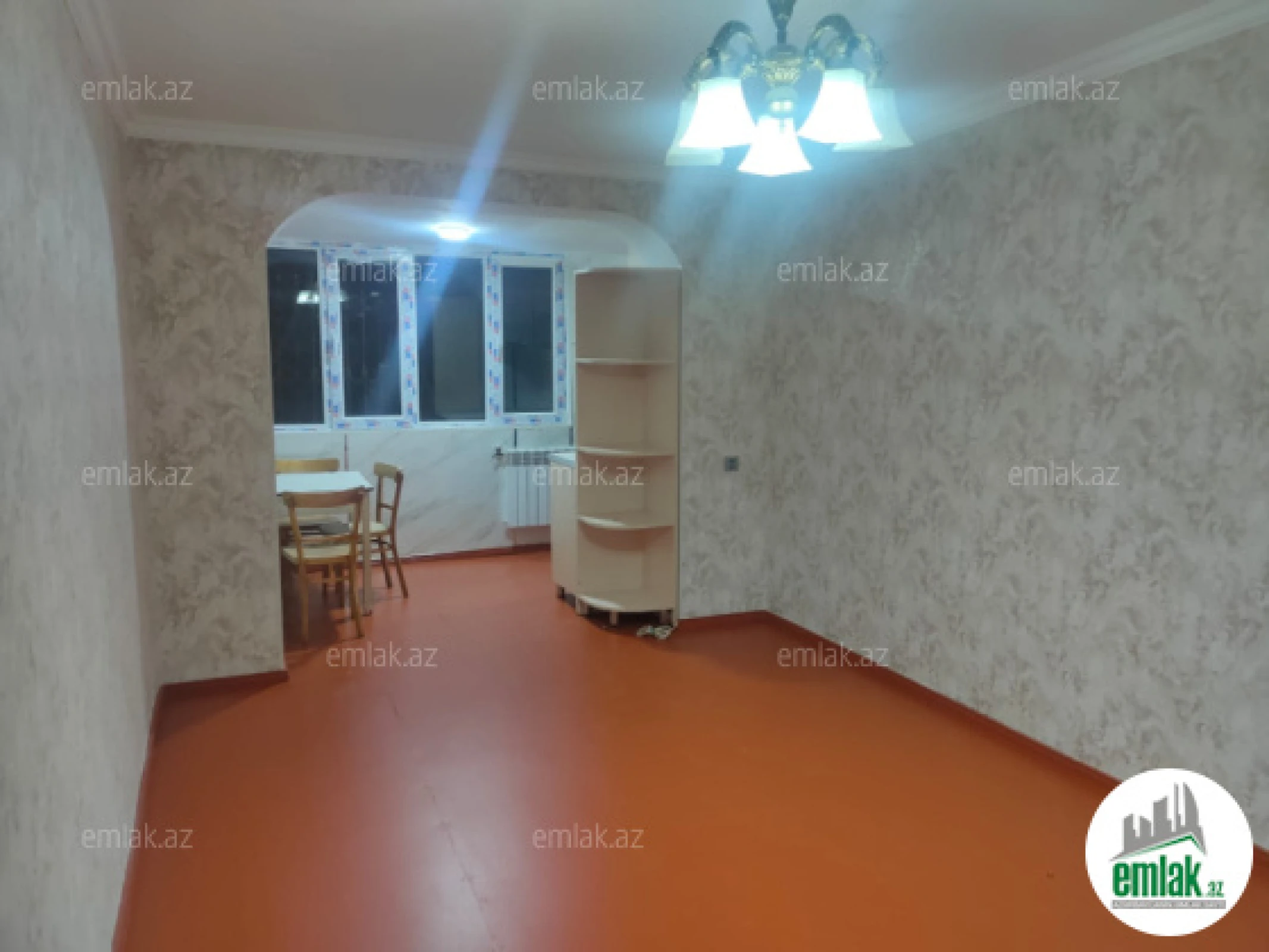 Satılır 2 otaqlı köhnə tikili 44 m²
