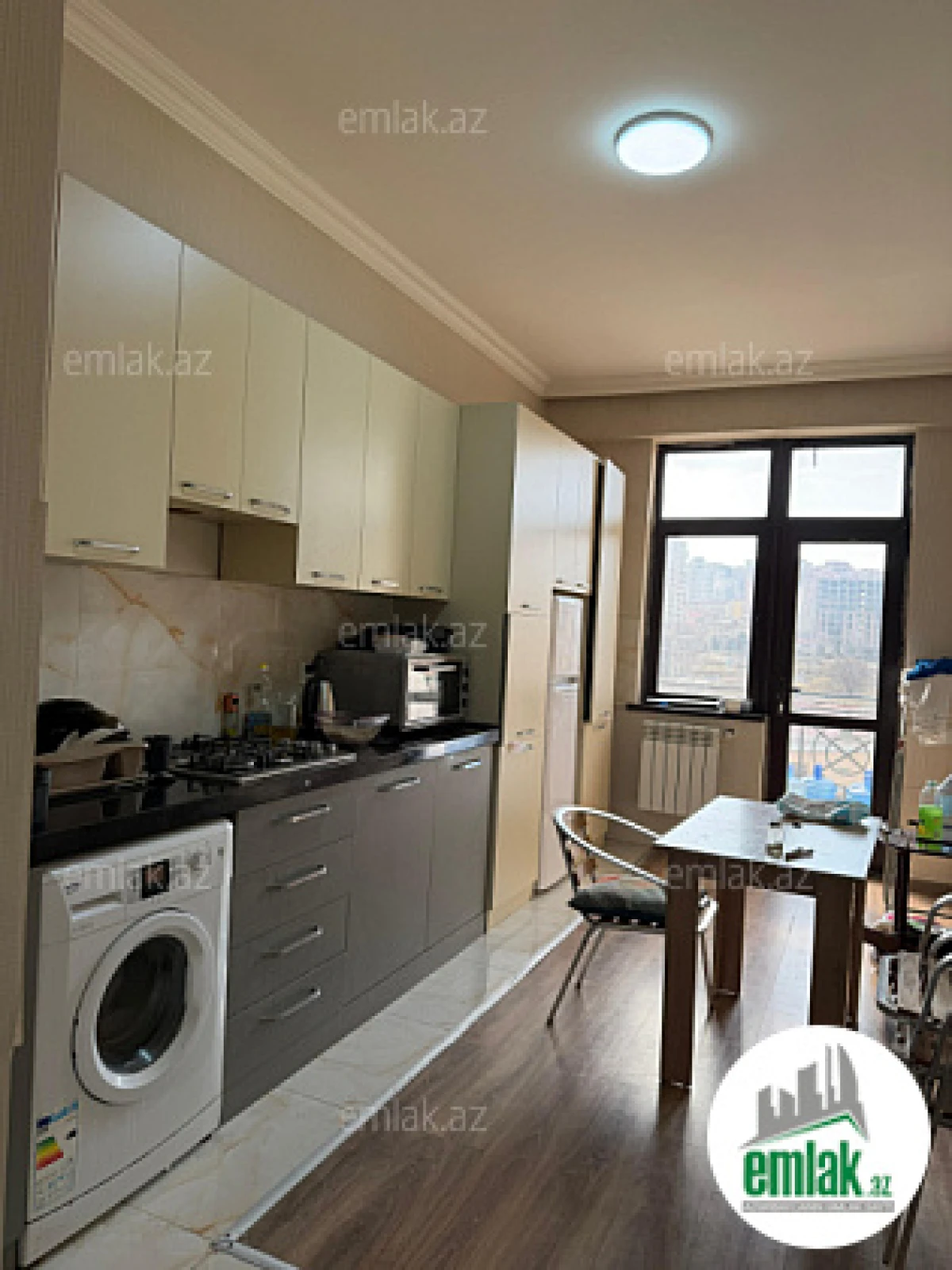 Satılır 2 otaqlı yeni tikili 100.5 m²