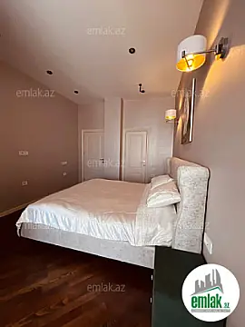 Satılır 3 otaqlı yeni tikili 160 m²