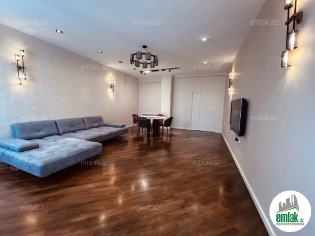 Satılır 3 otaqlı yeni tikili 160 m²