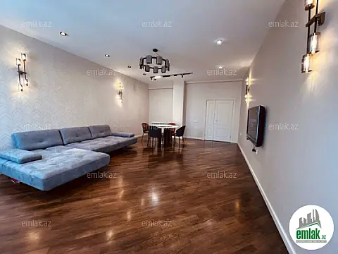 Satılır 3 otaqlı yeni tikili 160 m²