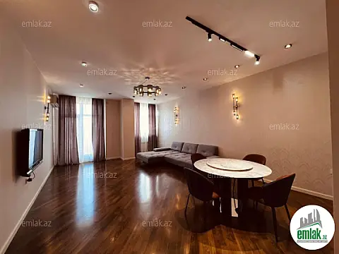 Satılır 3 otaqlı yeni tikili 160 m² — Bakı 3 otaq 160.00 m²