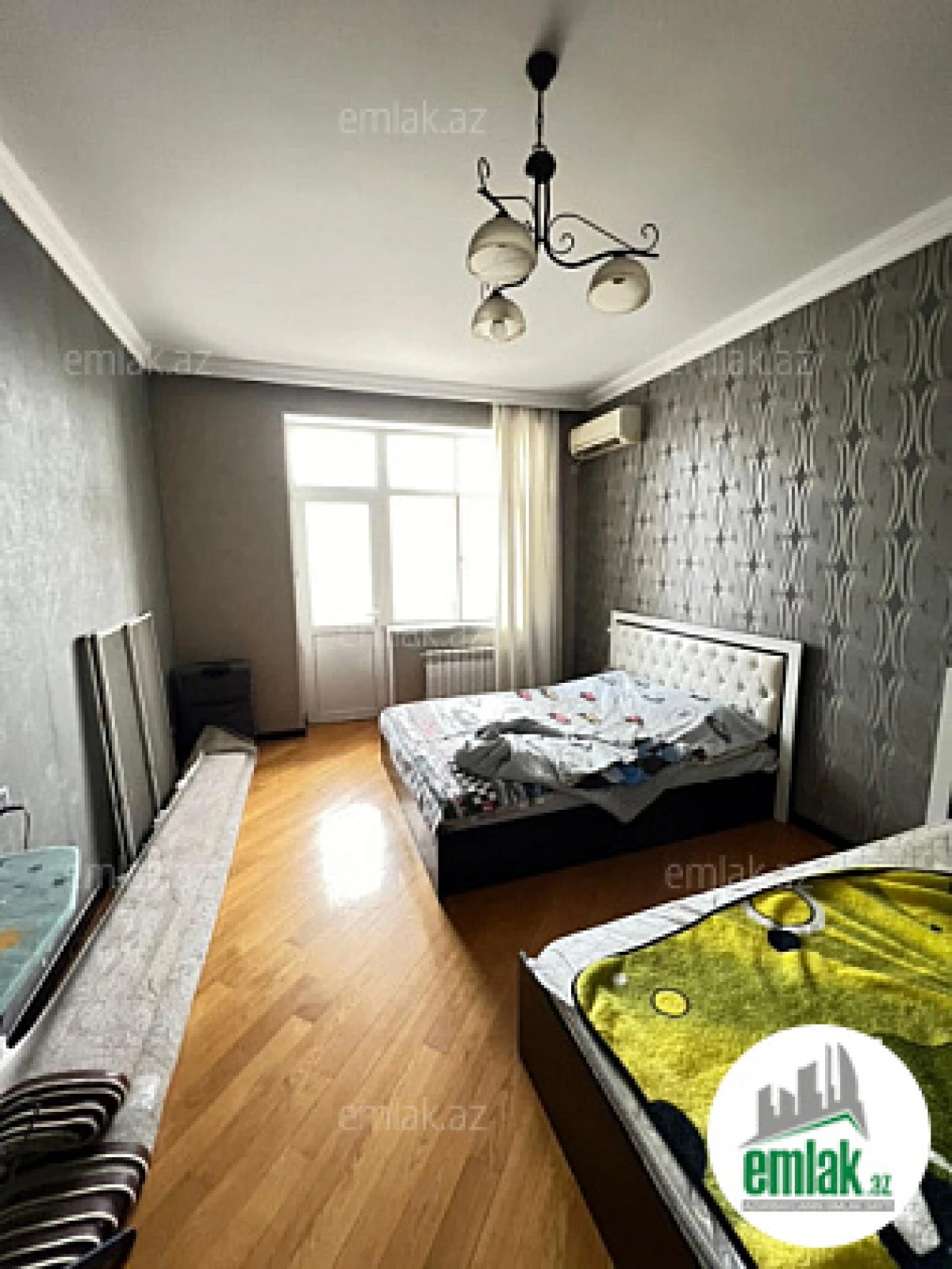 Satılır 3 otaqlı yeni tikili 150 m²