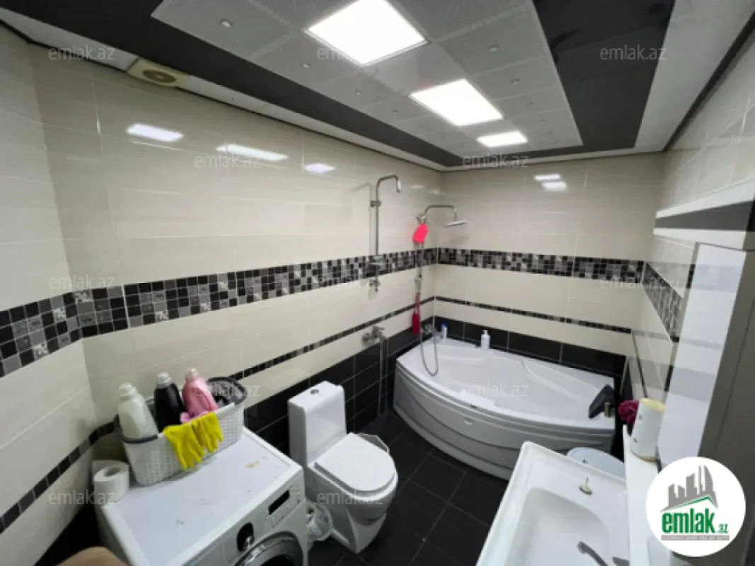 Satılır 3 otaqlı yeni tikili 150 m²