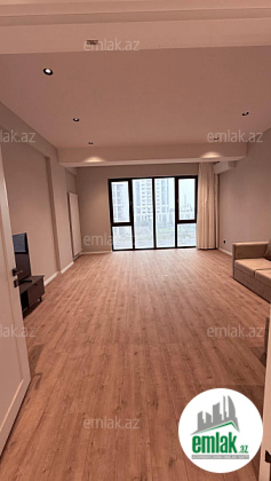 Satılır 3 otaqlı yeni tikili 147 m²