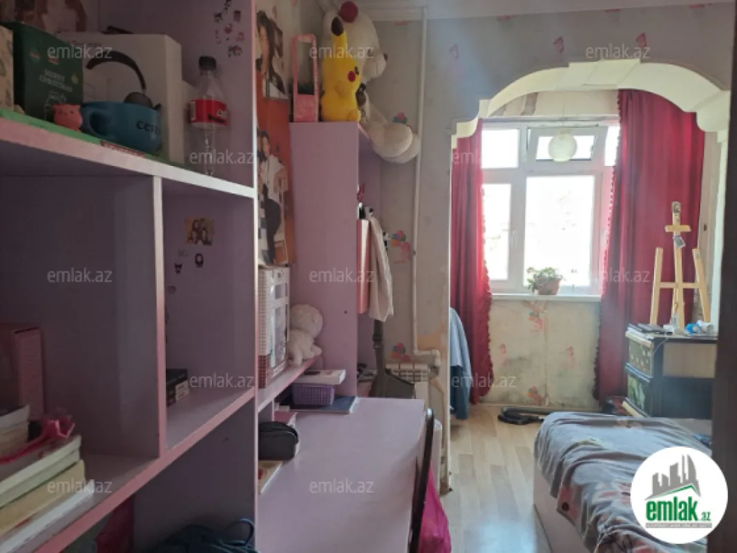 Satılır 4 otaqlı köhnə tikili 95 m²