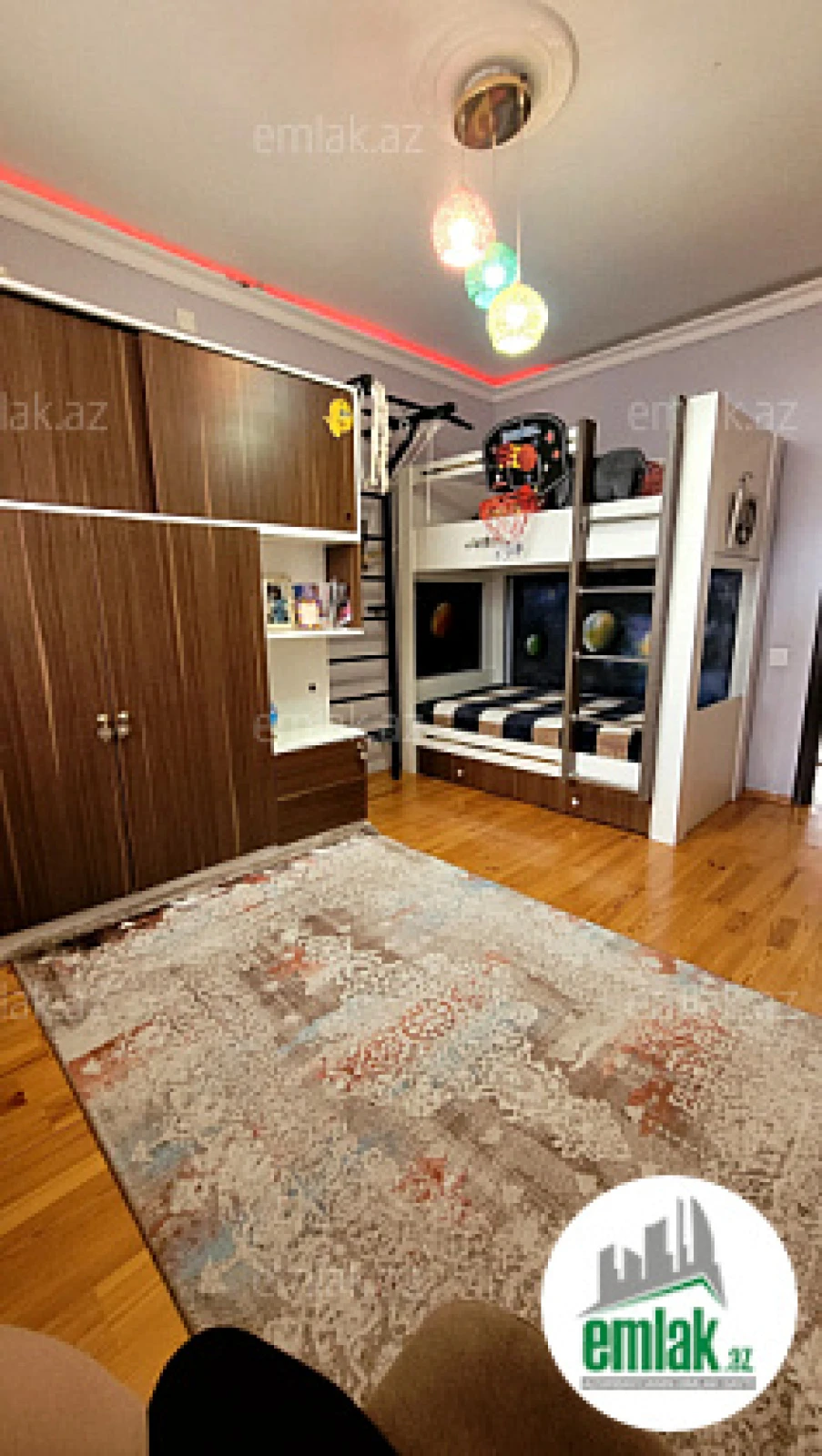 Satılır 3 otaqlı köhnə tikili 80 m²