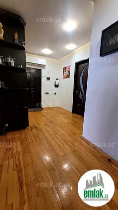 Satılır 3 otaqlı köhnə tikili 80 m²